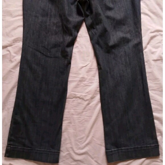 Vigoss Jeans Boot Cut High Rise Blue Denim Embroidered Pockets Womens Size 22 - Picture 9 of 11